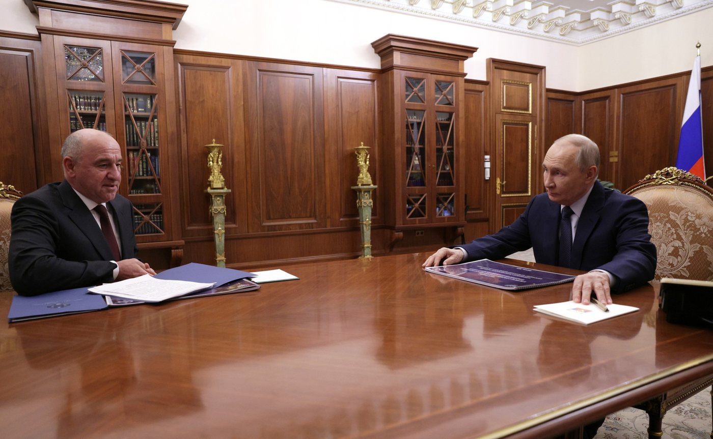 Рабочая встреча Владимира Путина с главой КЧР Рашидом Темрезовым