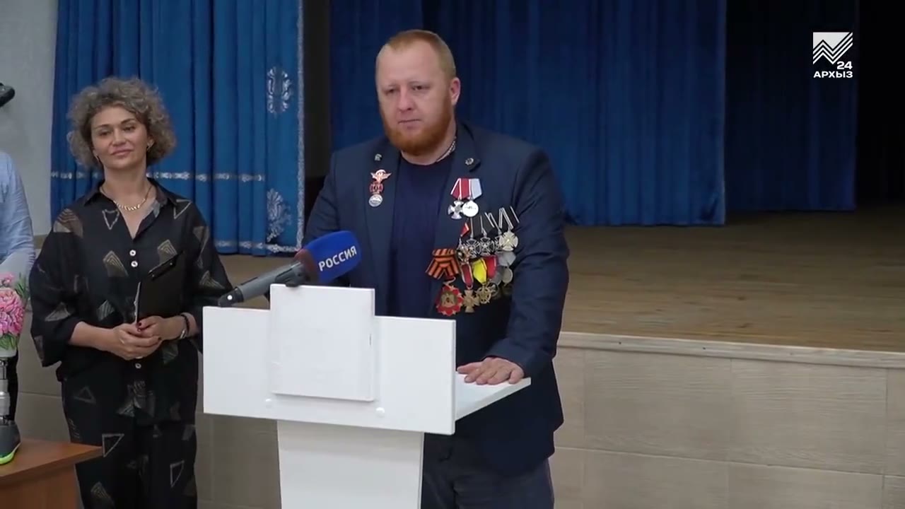 На Дне офицеров России бойцы благодарили завод «Элия» за экзопротезы